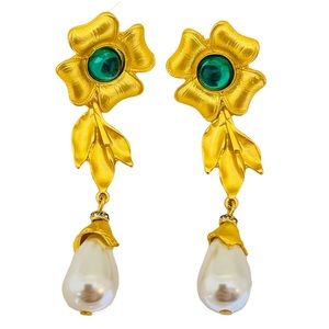 NEW vintage runway style glass gold plated statement earrings